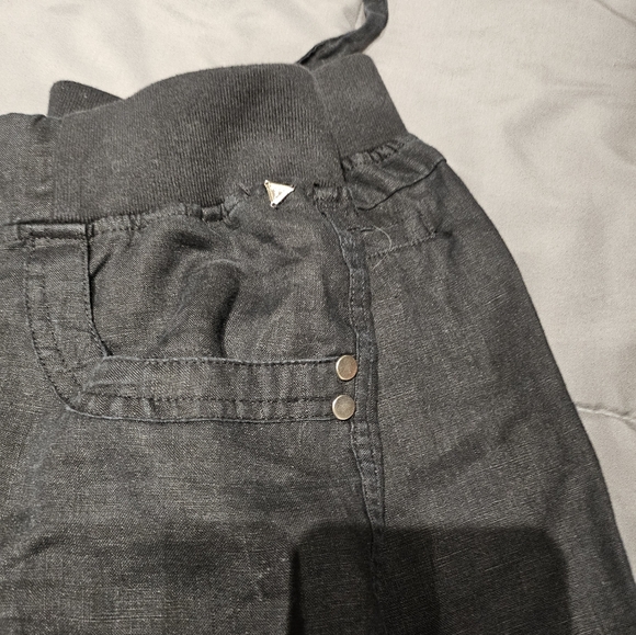 Women's Guess Pull Up Pants - Picture 6 of 12